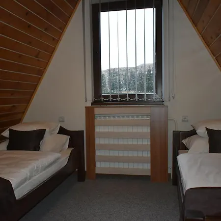 Pansion Zlatna Zita B&B 자호리나