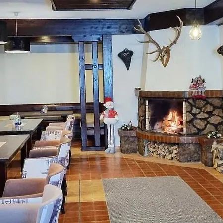 Pansion Zlatna Zita B&B 자호리나